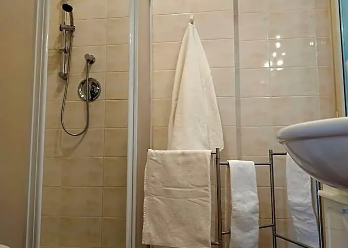 Claudia A Monteverde Oda ve Kahvaltı *