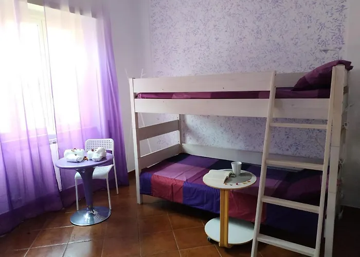 Claudia A Monteverde Oda ve Kahvaltı *