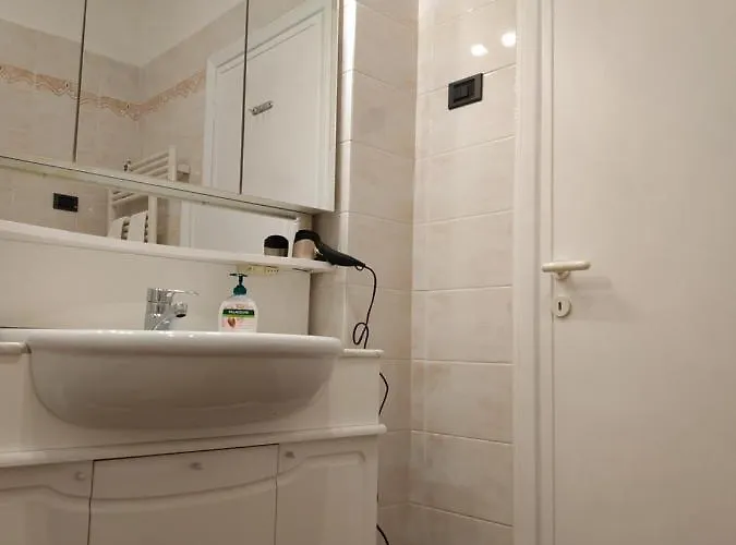 Claudia A Monteverde Oda ve Kahvaltı Roma